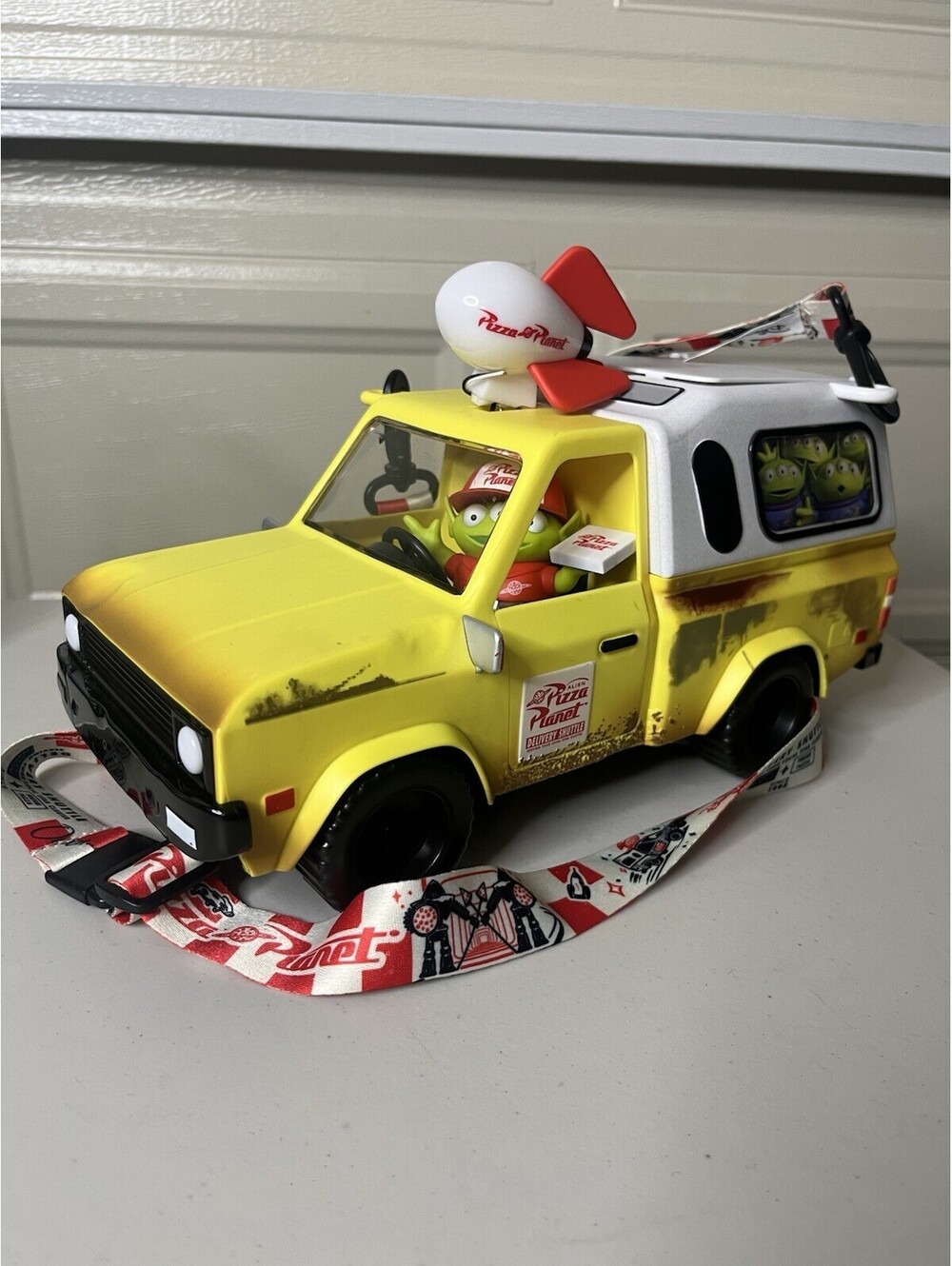 Disney Disneyland Pixar Fest Toy Story Pizza Planet Truck Popcorn Bucket Lights.